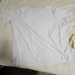 Susan Graver Liquid KnitSusan Graver Classic White Short Sleeve Top